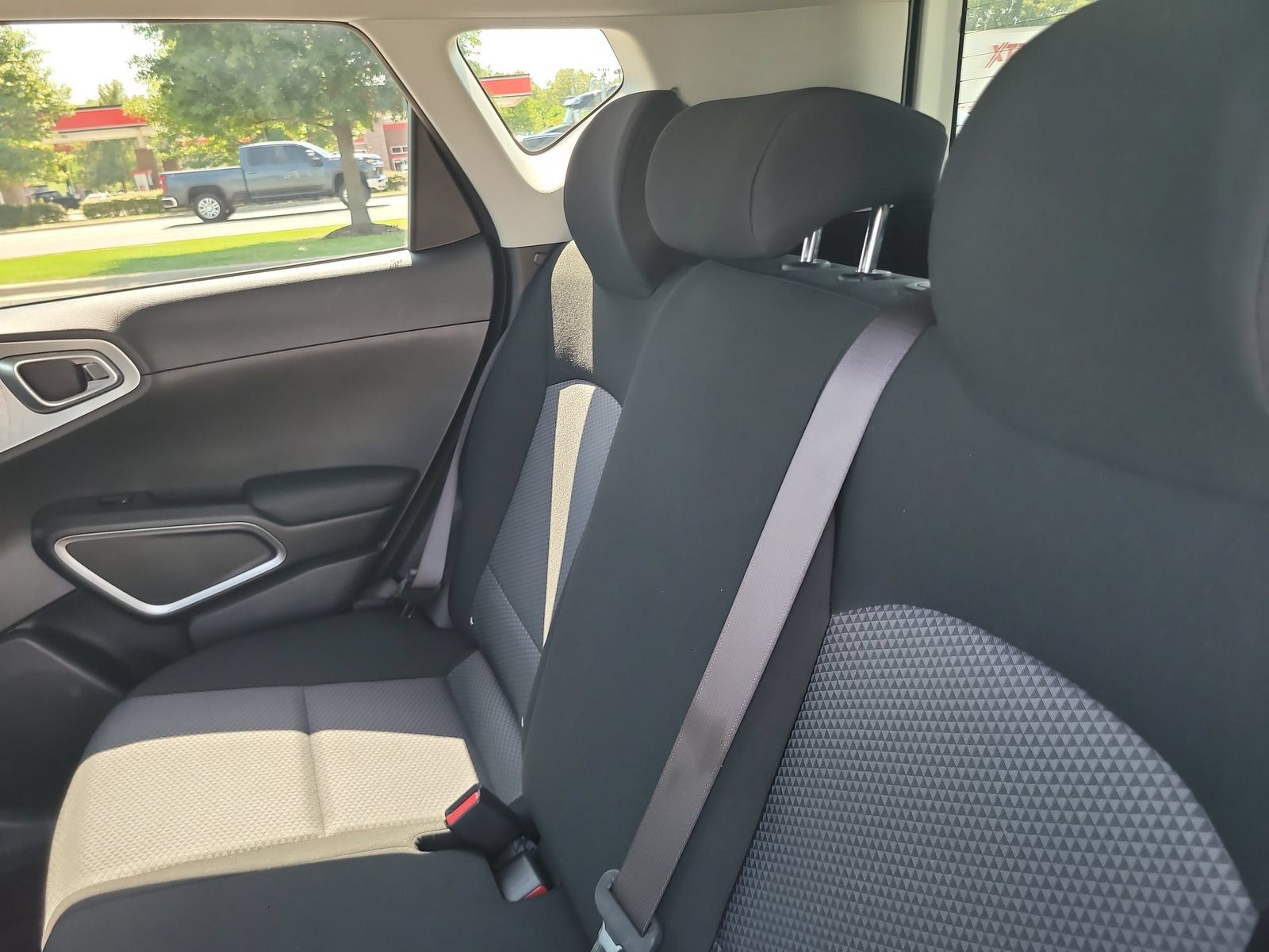 Used 2022 Kia Soul LX w/ Technology Package FWD image 22