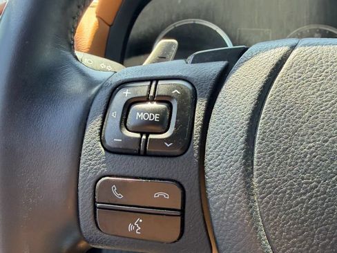 Used 2022 Lexus IS 300 RWD image 23