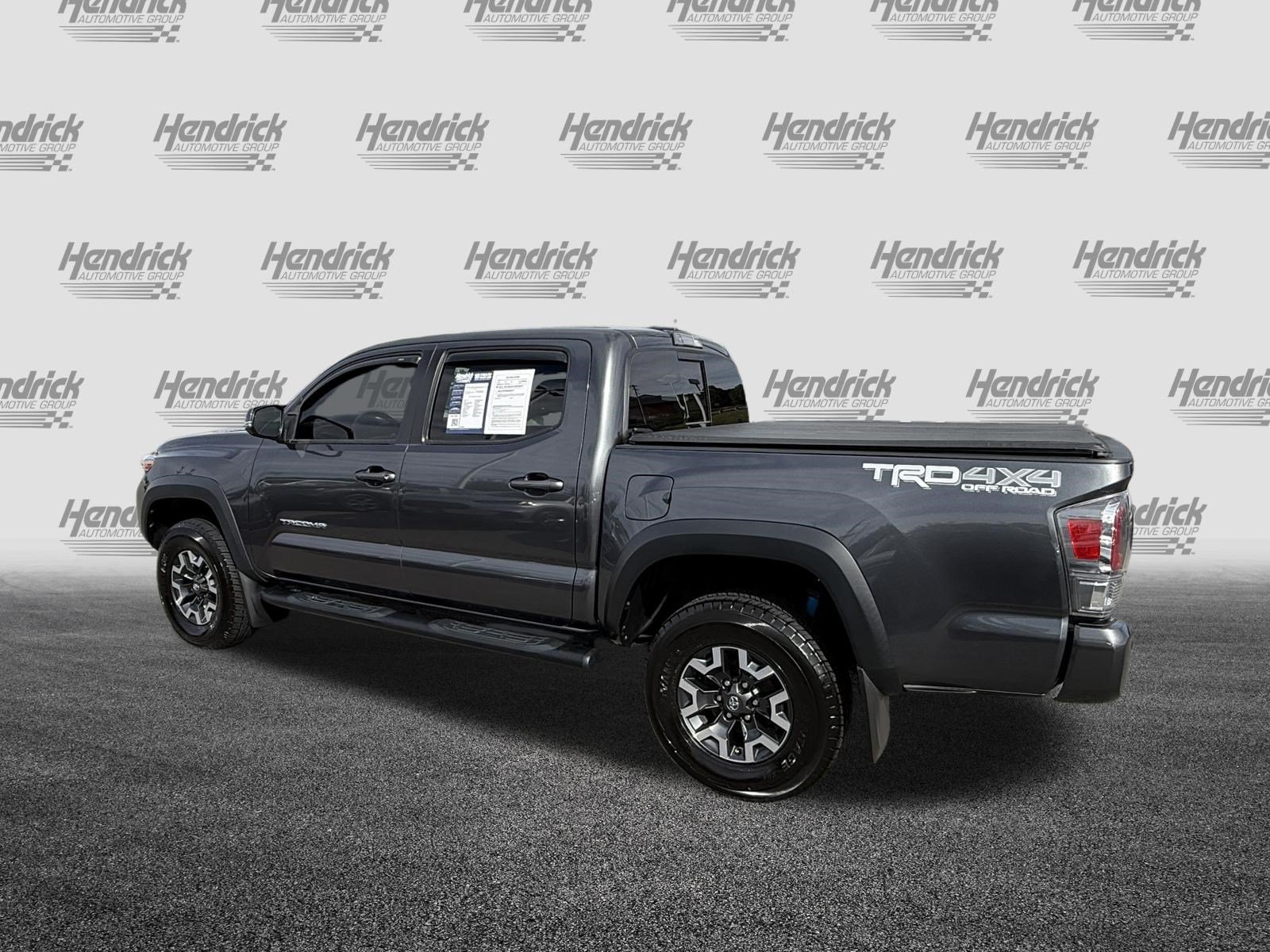 Used 2021 Toyota Tacoma TRD Off-Road w/ Technology Package AWD/4WD image 8