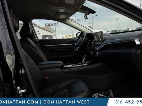 Used 2024 Nissan Altima 2.5 SR image 22