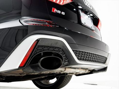 Used 2021 Audi RS 6 w/ Executive Package AWD/4WD image 32