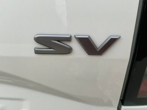 Used 2024 Nissan Frontier SV RWD image 13