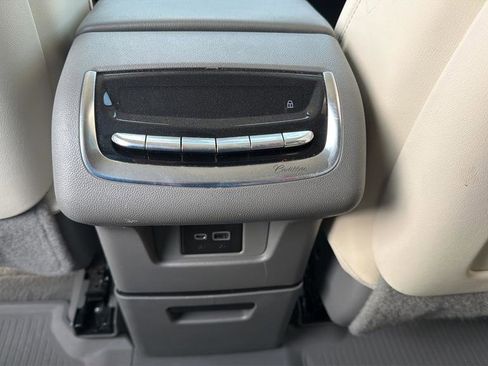 Used 2022 Cadillac XT6 Premium Luxury w/ Technology Package image 17