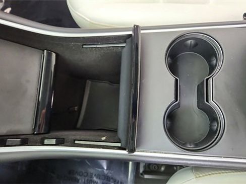 Used 2019 Tesla Model 3 Standard Range Plus image 43