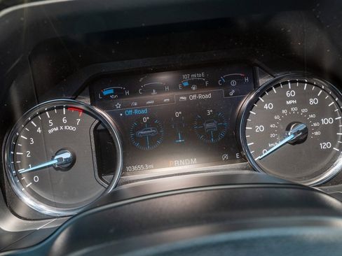 Used 2020 Ford Expedition XLT w/ Equipment Group 202A image 15