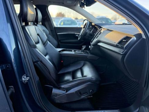 Used 2020 Volvo XC90 T6 Momentum w/ Protection Package image 15