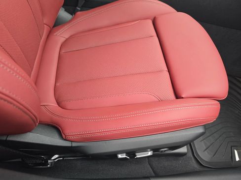 Used 2025 BMW i4 eDrive40 w/ Premium Package RWD image 25