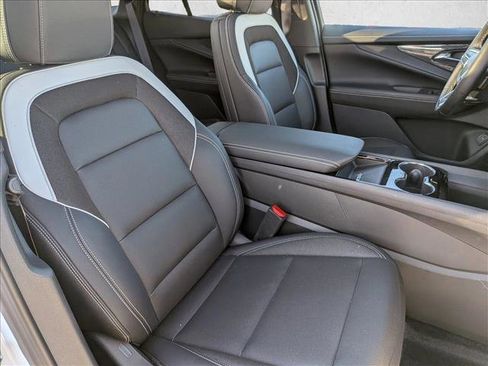 Used 2025 Chevrolet Blazer EV LT image 23