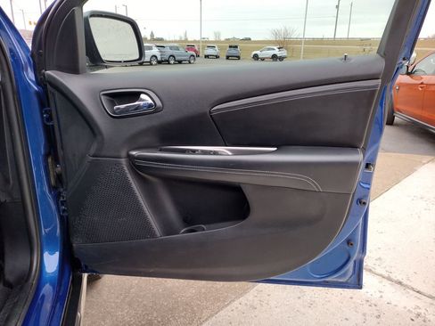 Used 2015 Dodge Journey Crossroad w/ Flexible Seating Group image 20