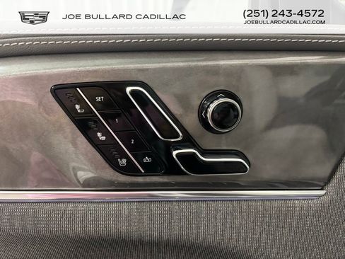 New 2026 Cadillac Escalade IQL Luxury image 7