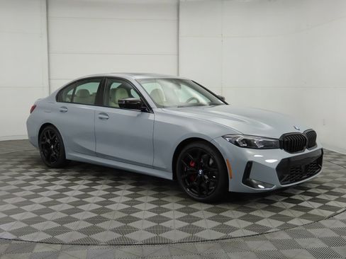 Certified 2025 BMW 330i Sedan w/ M Sport Package image 4