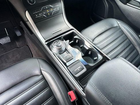Used 2020 Ford Edge SEL w/ Convenience Package AWD/4WD image 11