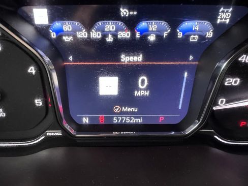 Certified 2022 GMC Sierra 2500 Denali w/ Denali Ultimate Package AWD/4WD image 18