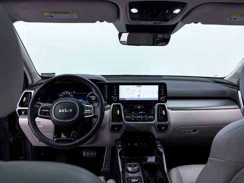 Used 2023 Kia Sorento SX Prestige w/ Panoramic Sunroof Package AWD/4WD image 31