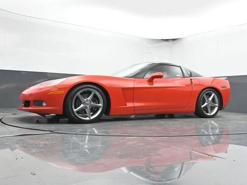 Used 2012 Chevrolet Corvette Coupe RWD image 33