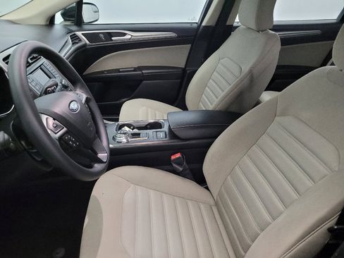 Used 2018 Ford Fusion S image 17