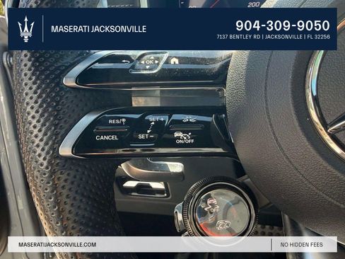 Used 2022 Mercedes-Benz SL 63 AMG 4MATIC image 31