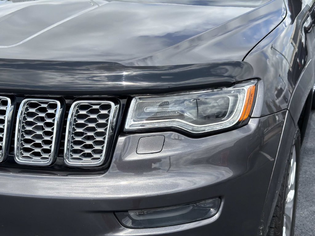Used 2020 Jeep Grand Cherokee Summit AWD/4WD image 10