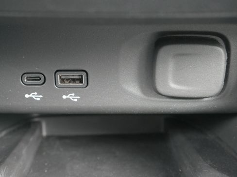 Certified 2024 Buick Envista Sport Touring w/ Convenience I Package image 20