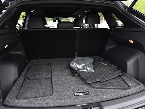 Used 2023 Volkswagen Atlas Cross Sport SEL image 25