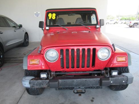 Used 1998 Jeep Wrangler SE AWD/4WD image 3