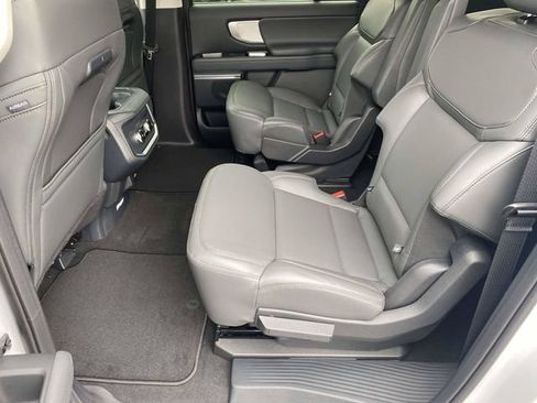 New 2026 Ford Expedition Max Active RWD image 11