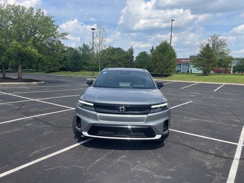 Certified 2024 Honda Prologue Touring image 2