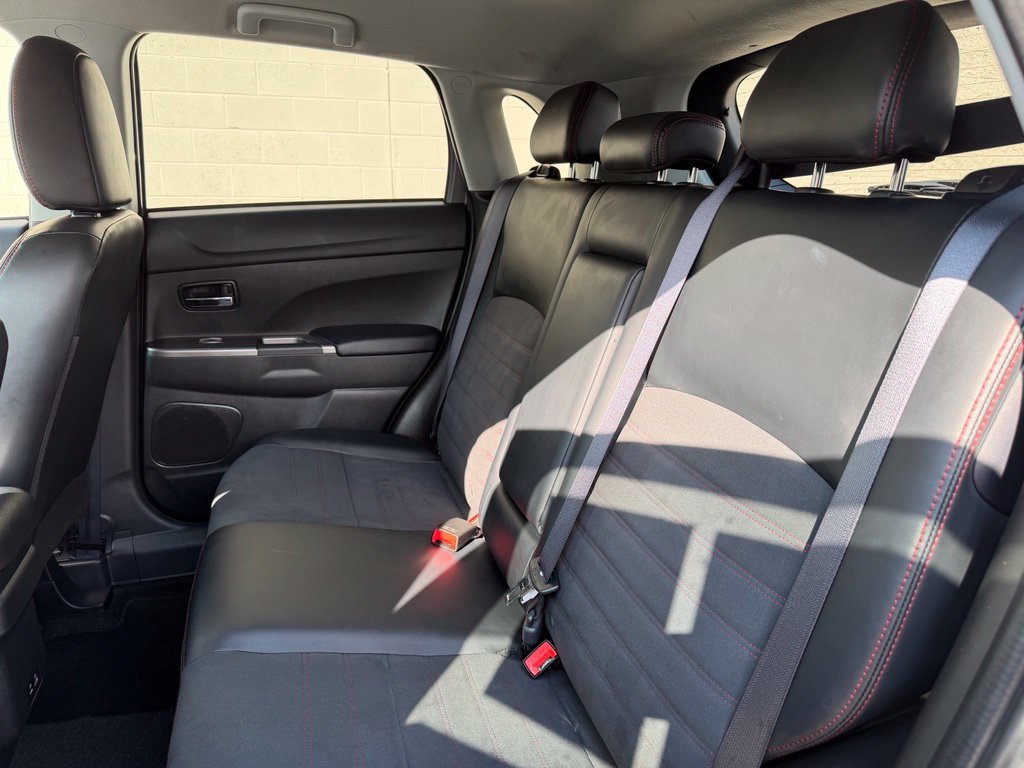 Used 2025 Mitsubishi Outlander Sport SE AWD/4WD image 24