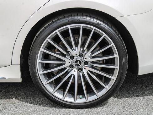 Certified 2022 Mercedes-Benz S 500 4MATIC image 11