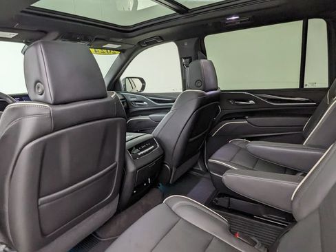 Used 2024 Cadillac Escalade ESV Sport w/ Touring Package AWD/4WD image 38
