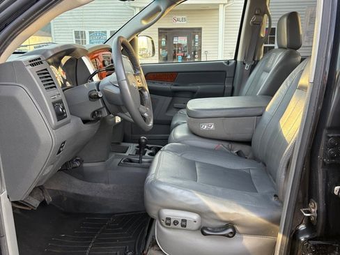 Used 2006 Dodge Ram 2500 Truck Laramie w/ Trailer Tow Group image 9