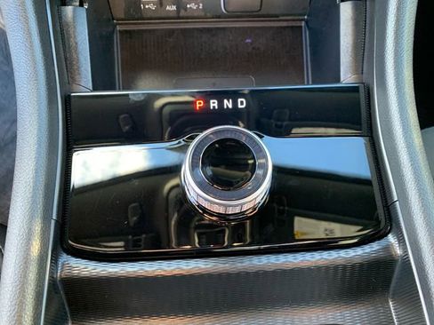Used 2025 Jeep Grand Cherokee Laredo X w/ Luxury Tech Group I image 29