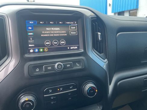 Used 2021 Chevrolet Silverado 1500 Custom image 19