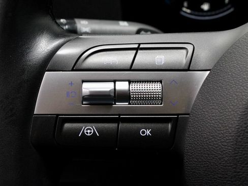 Used 2025 Hyundai Kona SEL AWD/4WD image 26