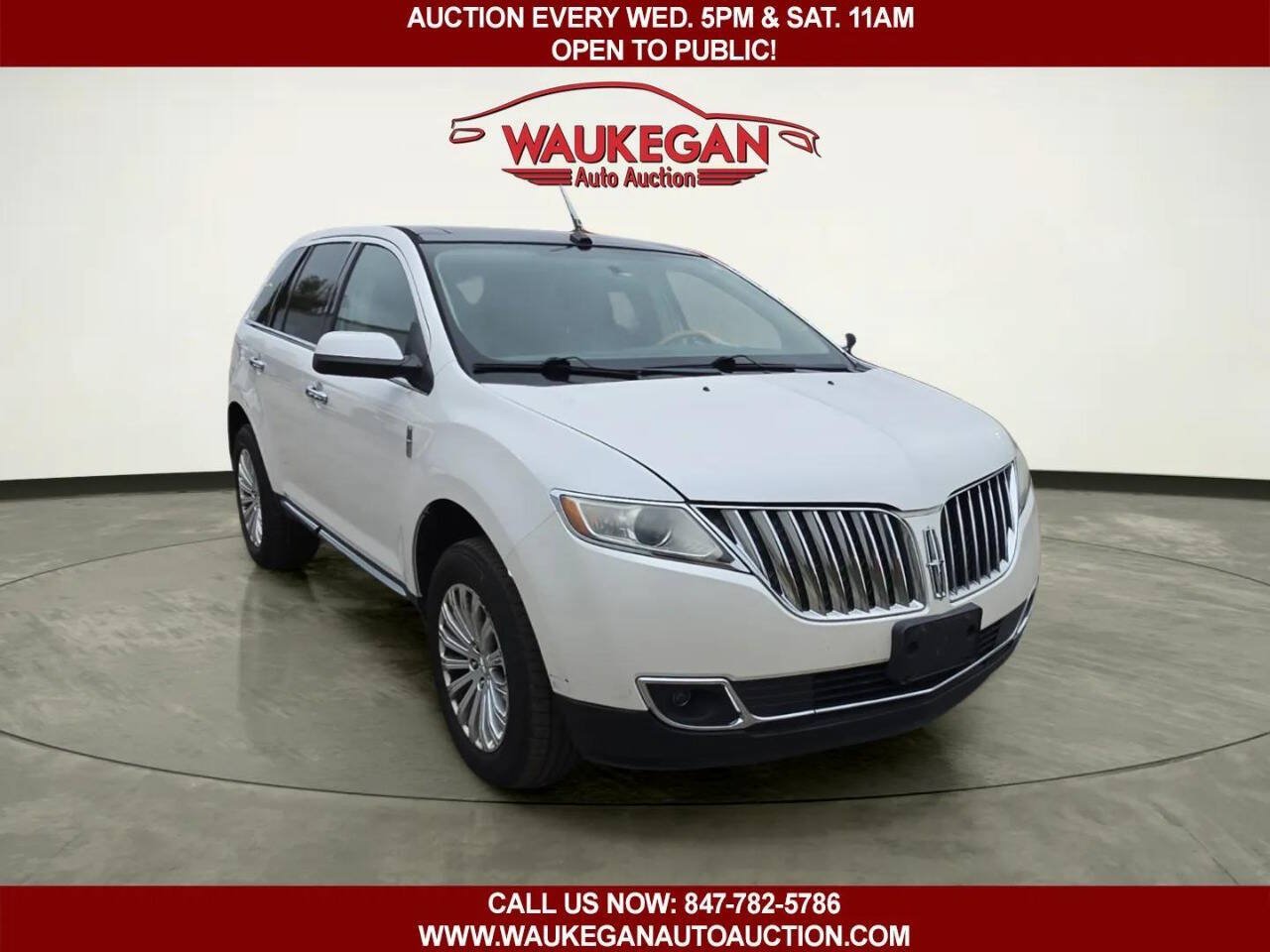 Used 2011 Lincoln MKX AWD w/ Wood Pkg image 3