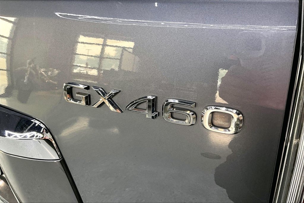 Used 2015 Lexus GX 460 w/ Premium Package AWD/4WD image 26