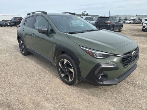 Used 2024 Subaru Crosstrek 2.5i Limited AWD/4WD image 4