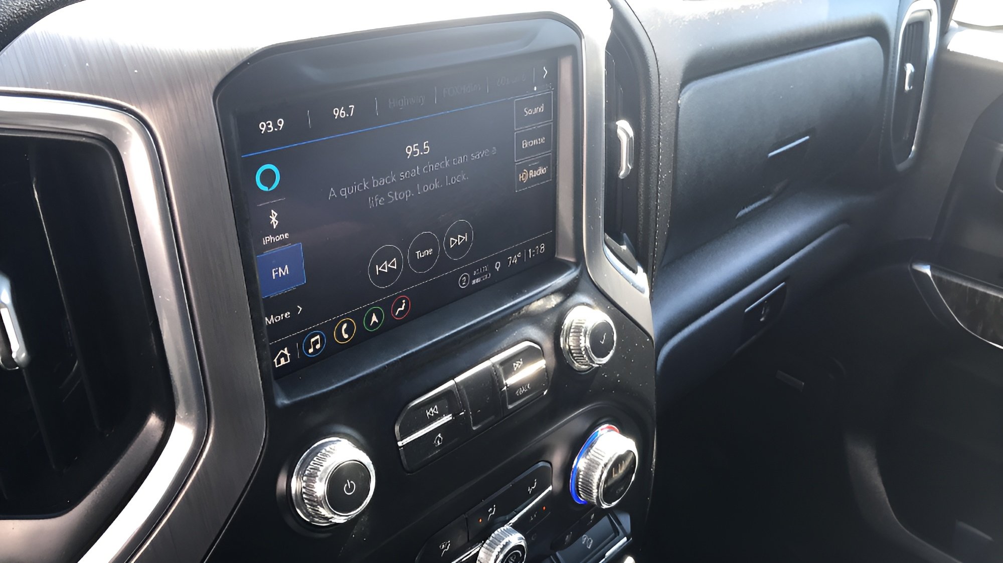 Certified 2021 GMC Sierra 1500 Denali w/ Technology Package AWD/4WD image 12