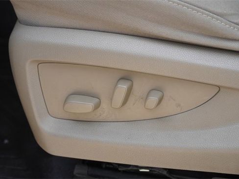 Used 2018 Chevrolet Silverado 1500 LT w/ Texas Edition image 18