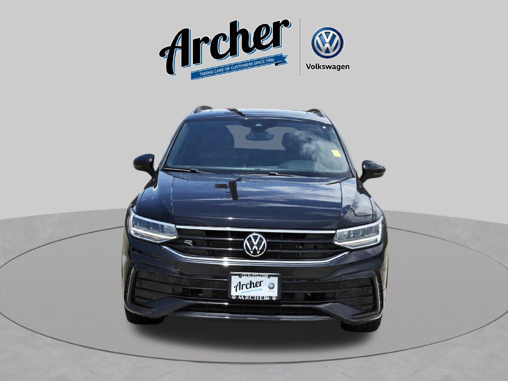 Used 2023 Volkswagen Tiguan SE R-Line FWD image 10