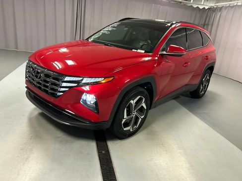 Used 2023 Hyundai Tucson Limited w/ Cargo Package AWD/4WD image 3