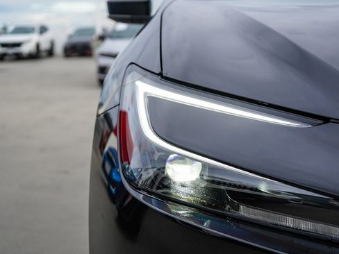 New 2026 Toyota Prius SE image 11