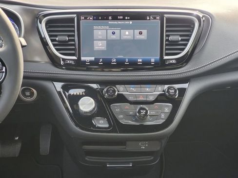 New 2026 Chrysler Pacifica Select w/ S Appearance Package image 25