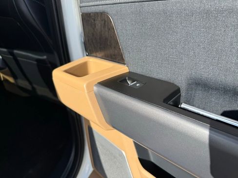 Used 2021 Ford F150 Lariat w/ Equipment Group 502A High image 25