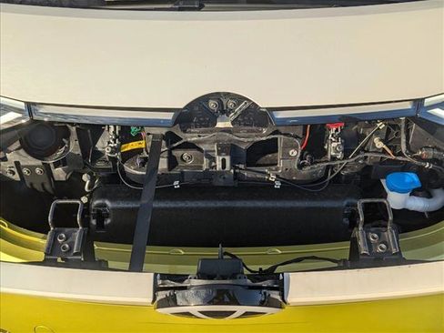 New 2025 Volkswagen ID. Buzz 1st Edition image 16