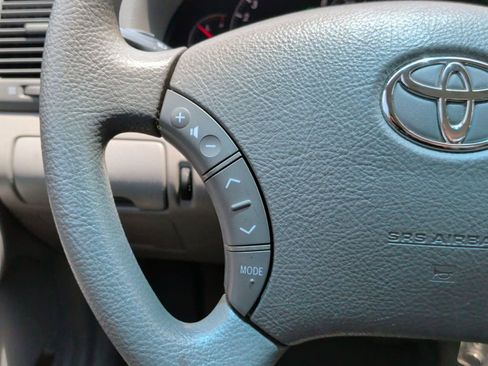 Used 2005 Toyota Camry LE FWD image 13