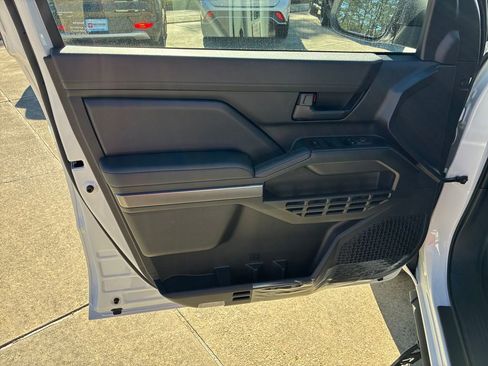 New 2026 Toyota 4Runner SR5 image 12