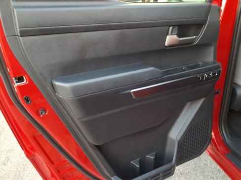 Used 2024 Toyota Tacoma TRD Sport image 9