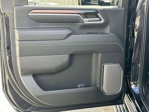 New 2026 GMC Sierra 2500 Denali w/ Denali Reserve Package AWD/4WD image 25