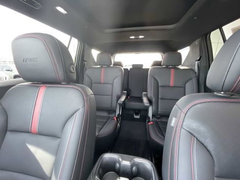 Certified 2024 Chevrolet Traverse RS image 20